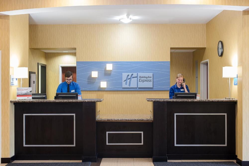 Holiday Inn Express and Suites Lafayette East by IHG
